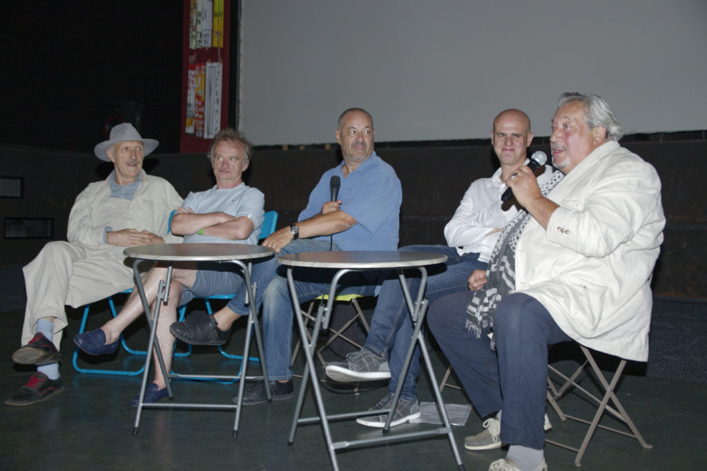 Jean-Claude Dreyfus, Dominique Pinon, Rufus et Jean-Pierre Jeunet, invités à la 2nde édition du Sunsète Festival. Tour de Table avant la projection de Delicatessen à 21h au Comoedia accompagné par Laurent Mesguich, président fondateur