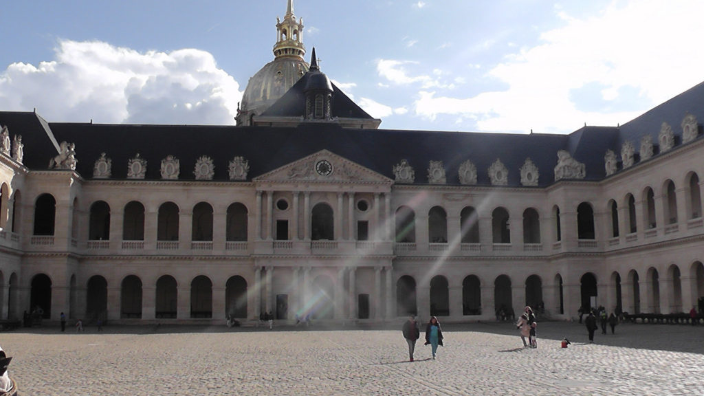 37169858111_14fbb461f1_h