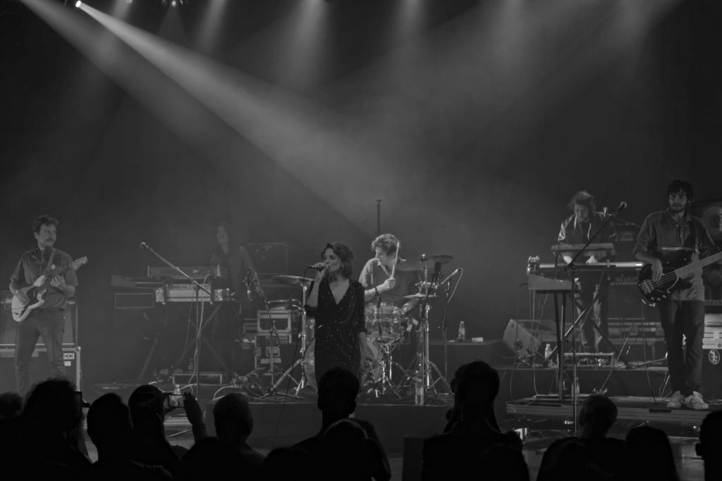 L'Imperatrice s'est produite en concert au Plan en Essonne