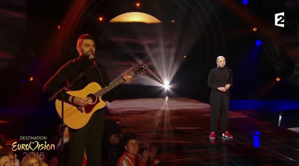3. Le duo Madame Monsieur interprète Mercy. - Capture d'écran France 2