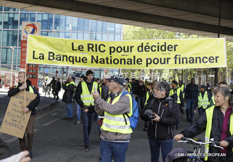 Pour un traitement médiatique impartial 07