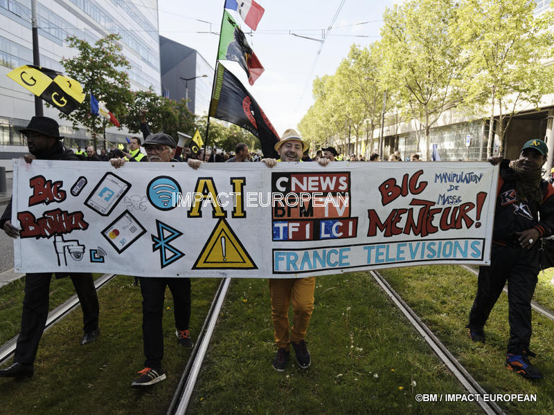 Pour un traitement médiatique impartial 33