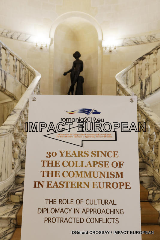 conf paix roumanie 03