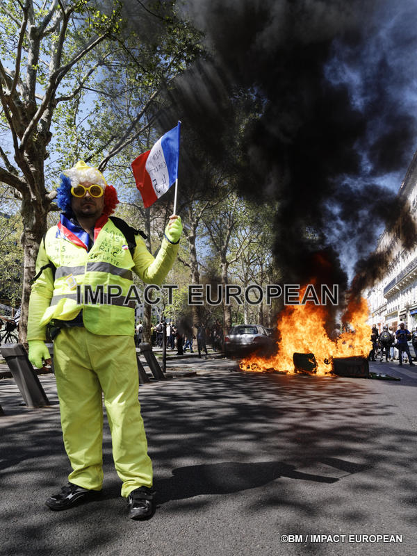 gilets jaunes act 23 01