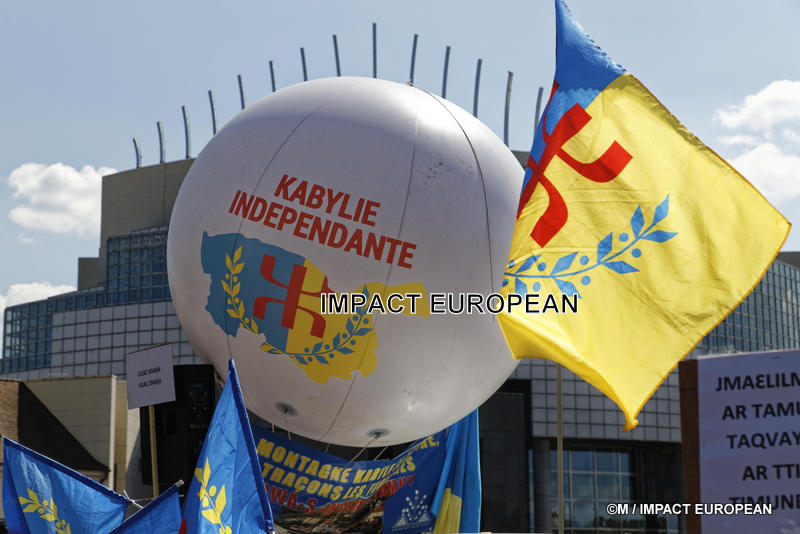 manif pour independance de la kabylie 08