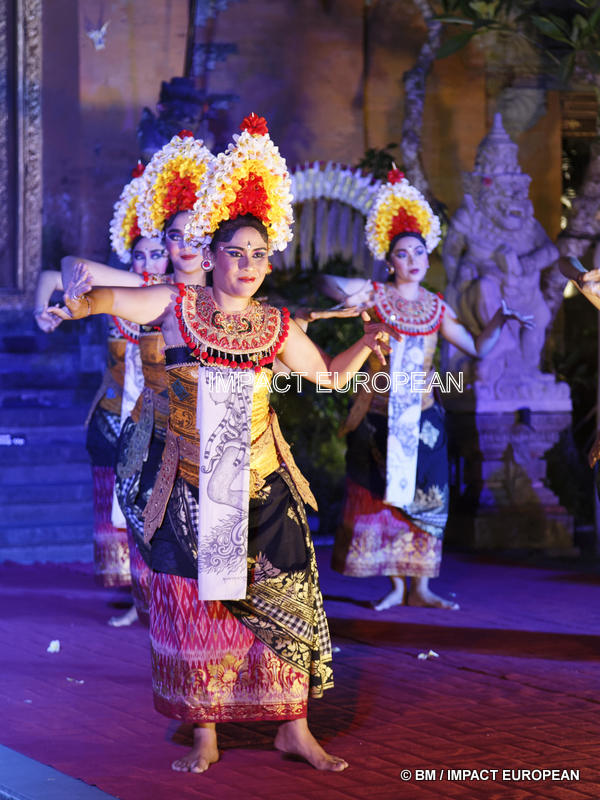 Legong & Barong danse 16-001