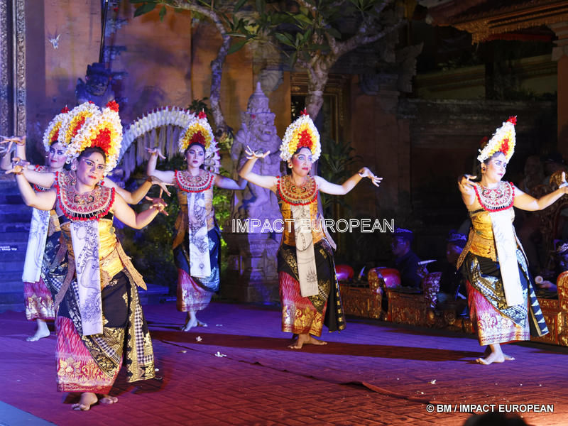Legong & Barong danse 17-001