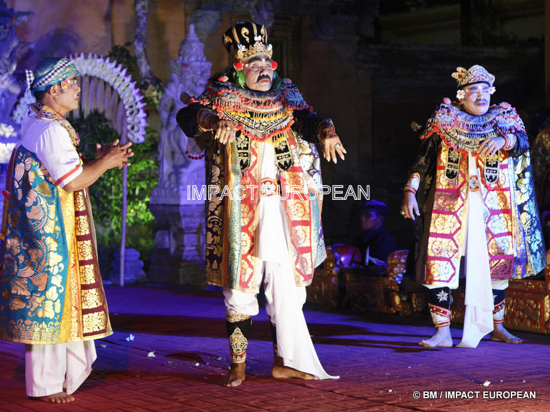 Legong & Barong danse 20-001
