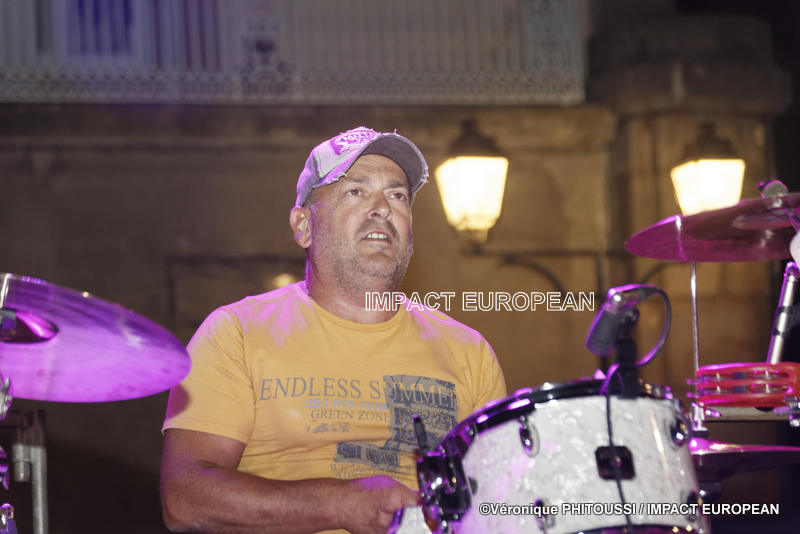 Le groupe Washing Blues en concert Place de la Marineà Agde le 14 juillet 2019