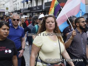 Marche-des-Fiertés-en-Banlieues-08-300x225