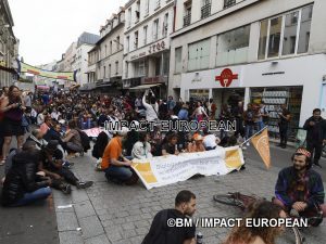 Marche-des-Fiertés-en-Banlieues-12-300x225