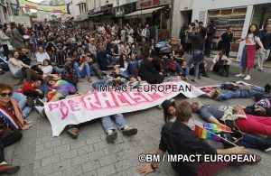 Marche-des-Fiertés-en-Banlieues-13-300x195