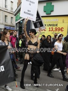 Marche-des-Fiertés-en-Banlieues-15-225x300