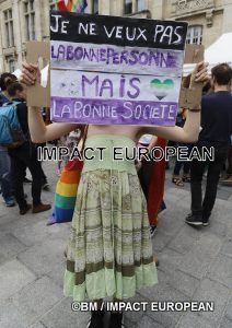 Marche-des-Fiertés-en-Banlieues-23-212x300