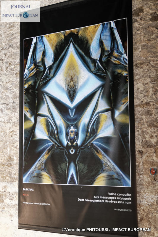 Francis Grosjean a exposé Nature