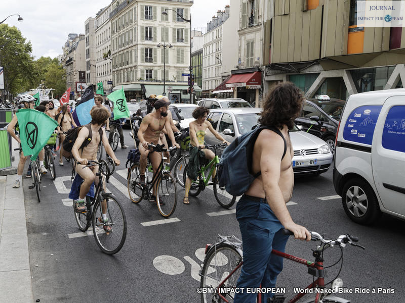 Manif Cyclo-nudiste 10