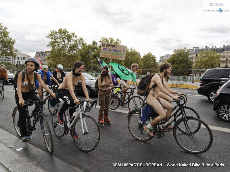 Manif Cyclo-nudiste 18