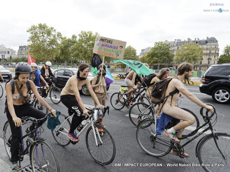 Manif Cyclo-nudiste 19