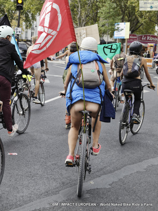 Manif Cyclo-nudiste 21