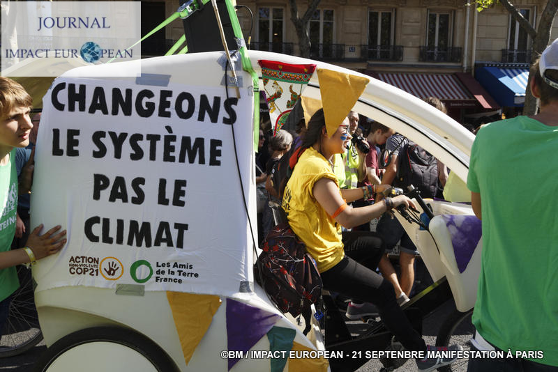 Manif climat justice et sociale 07