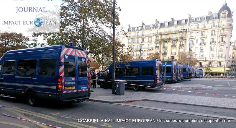 paris-les sapeurs-pompiers occupent la rue02