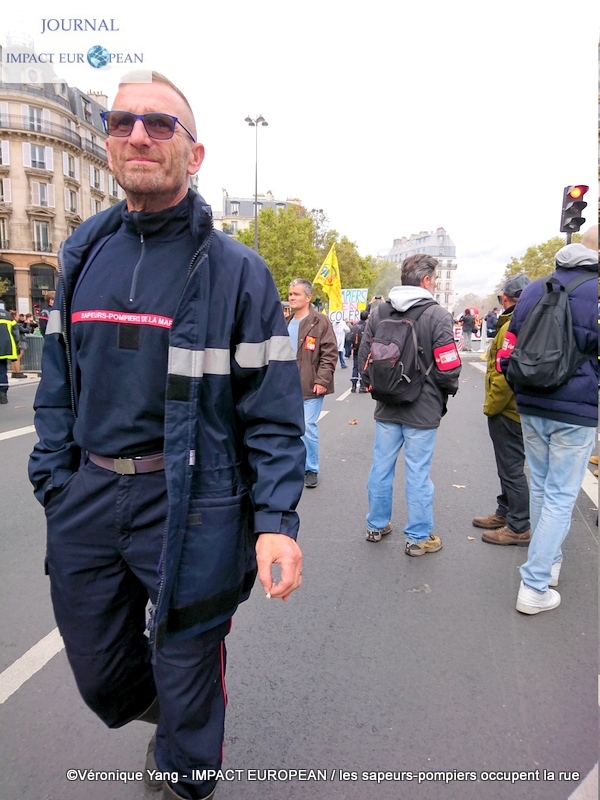 paris-les sapeurs-pompiers occupent la rue08