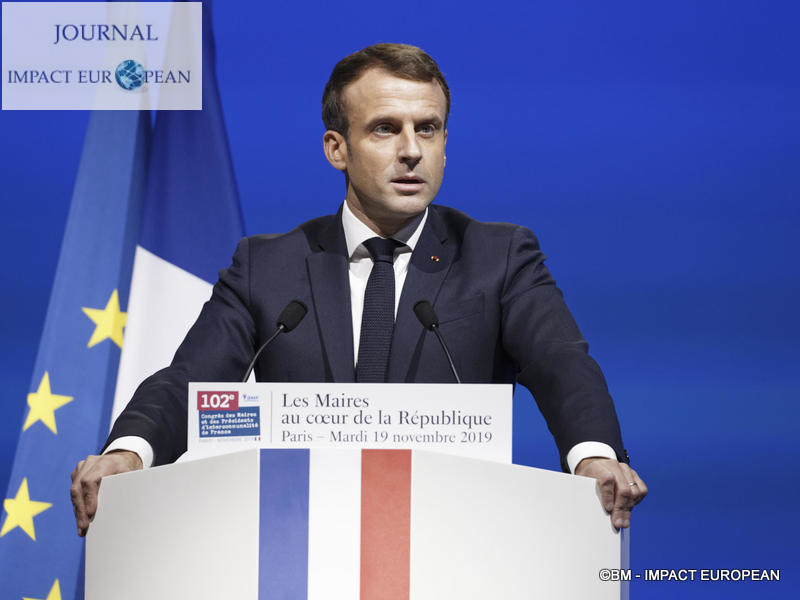 17-102eme congres des maires 17