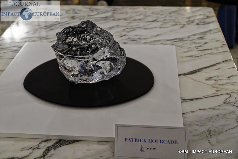 45-Plaza Athénée 23