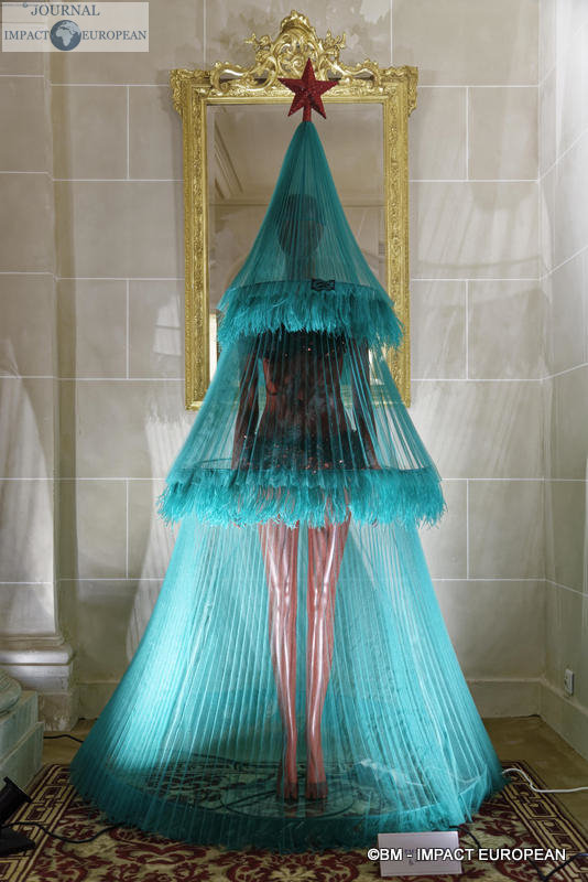 47-Plaza Athénée 21