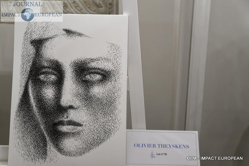 52-Plaza Athénée 16