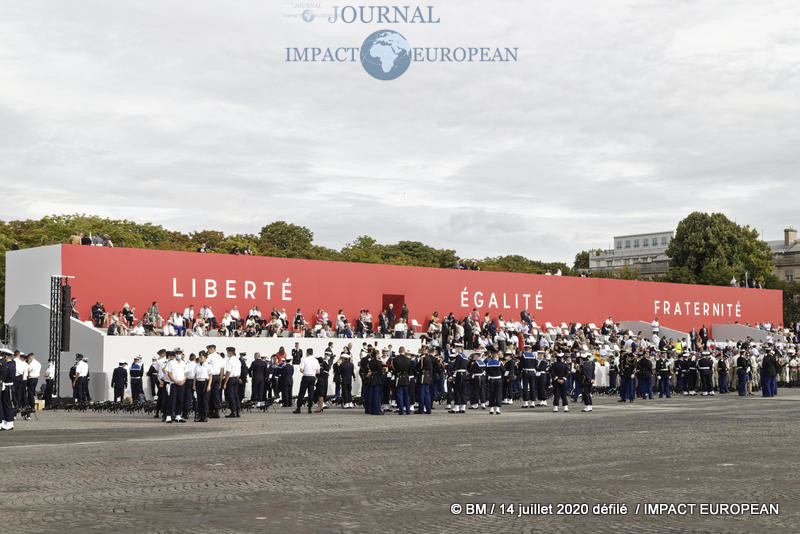 defile 14 juillet 2020 01