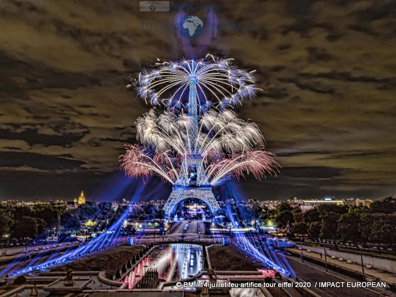 feu artifice tour eiffel 2020 01