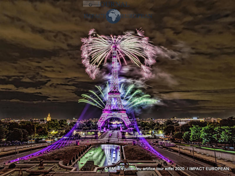 feu artifice tour eiffel 2020 03