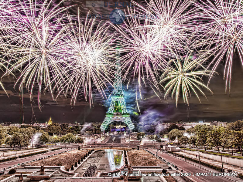 feu artifice tour eiffel 2020 06