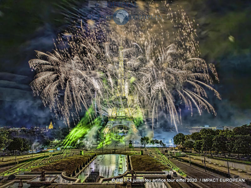 feu artifice tour eiffel 2020 46