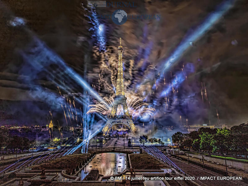 feu artifice tour eiffel 2020 47