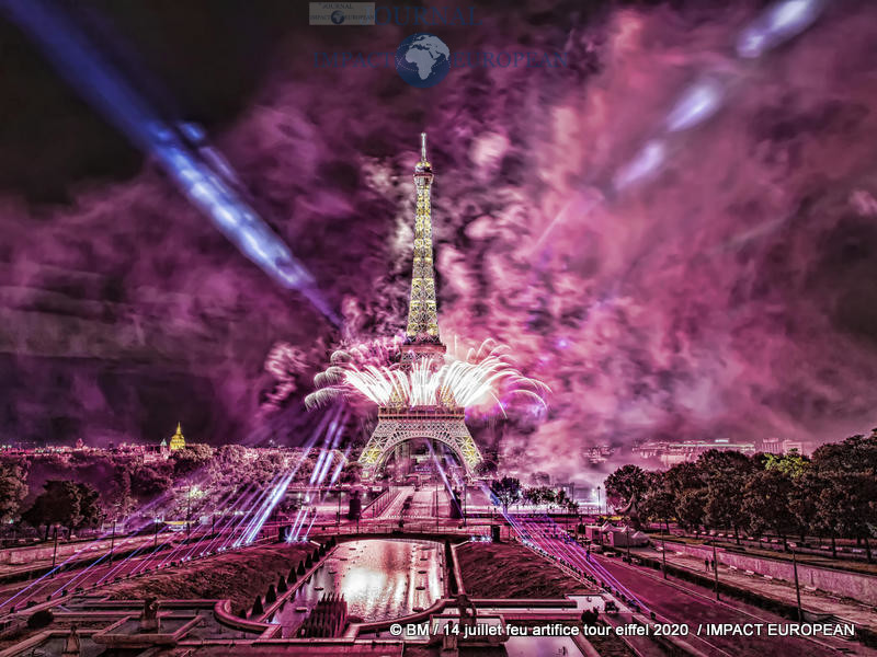 feu artifice tour eiffel 2020 48