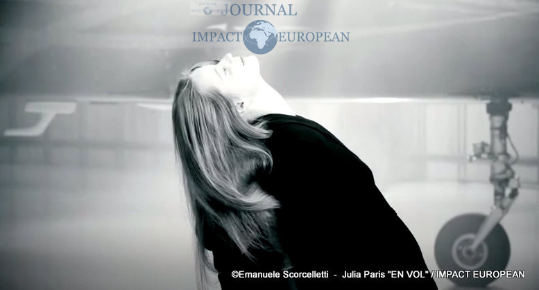 Julia Paris - En vol