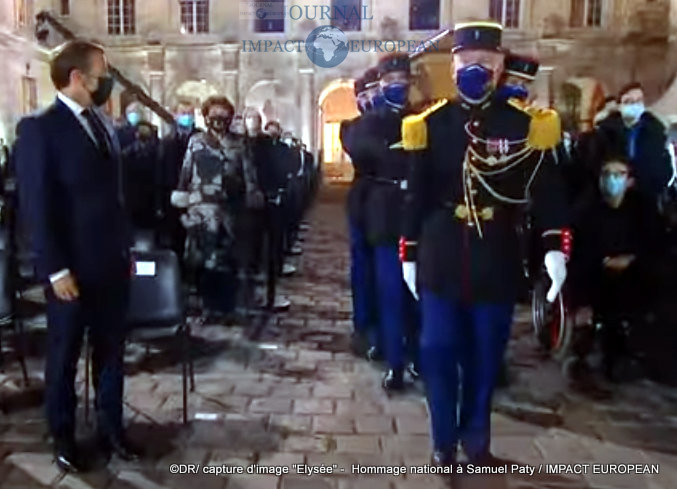 HOMMAGE SAMUEL PATY 5.2020 120651