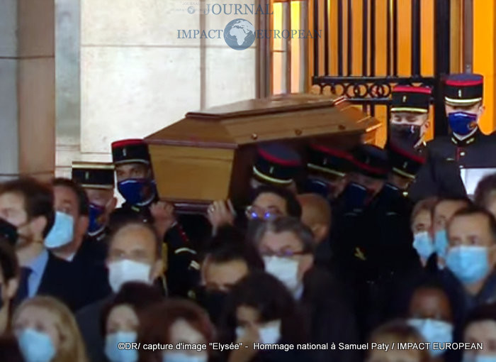 SAMUEL PATY 4.2020 120502