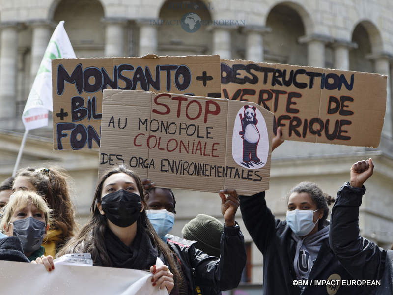 marche contre agrochimie 25