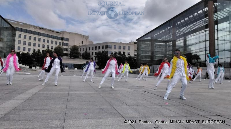 We Can Dance - LES AILES DU BONHEUR