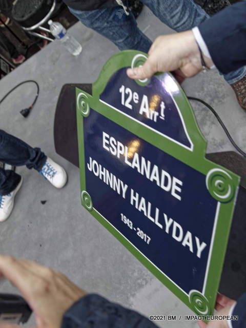 Esplanade Johnny-Hallyday 01