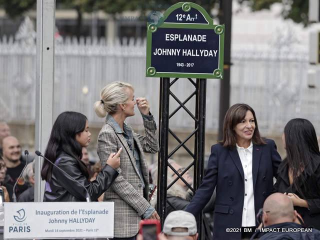 Esplanade Johnny-Hallyday 16