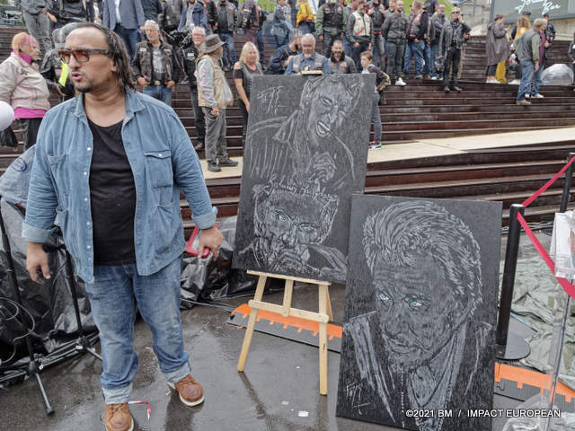 Esplanade Johnny-Hallyday 21