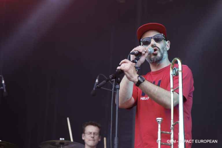 Captain Sparks & Royal Company à l'Armada 03-001