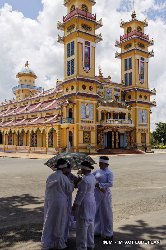 Cao Dai Vietnam 02