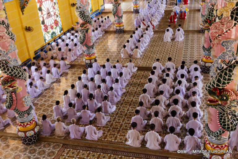 Cao Dai Vietnam 30