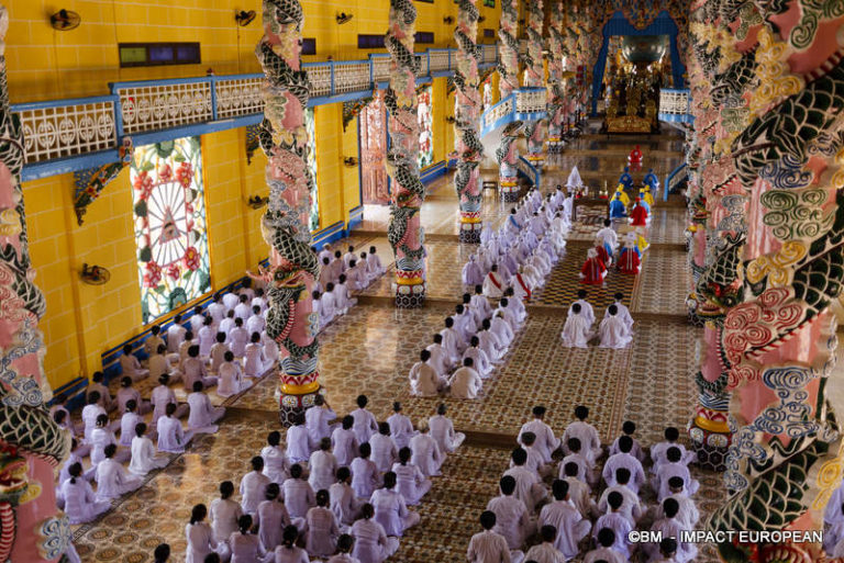 Cao Dai Vietnam 33