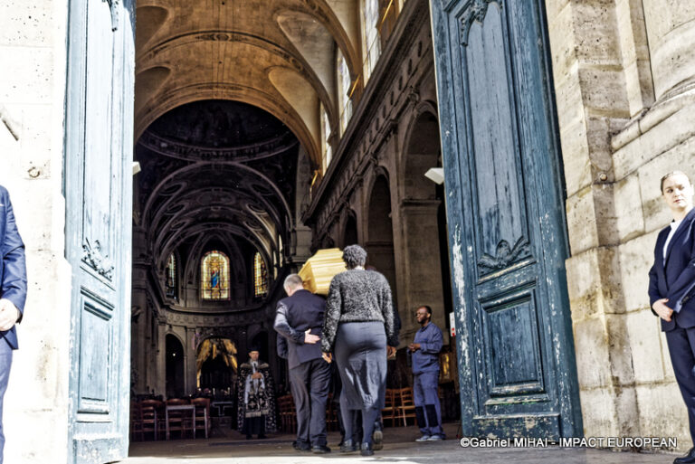 CATHERINE LACHENS OBSEQUES 14